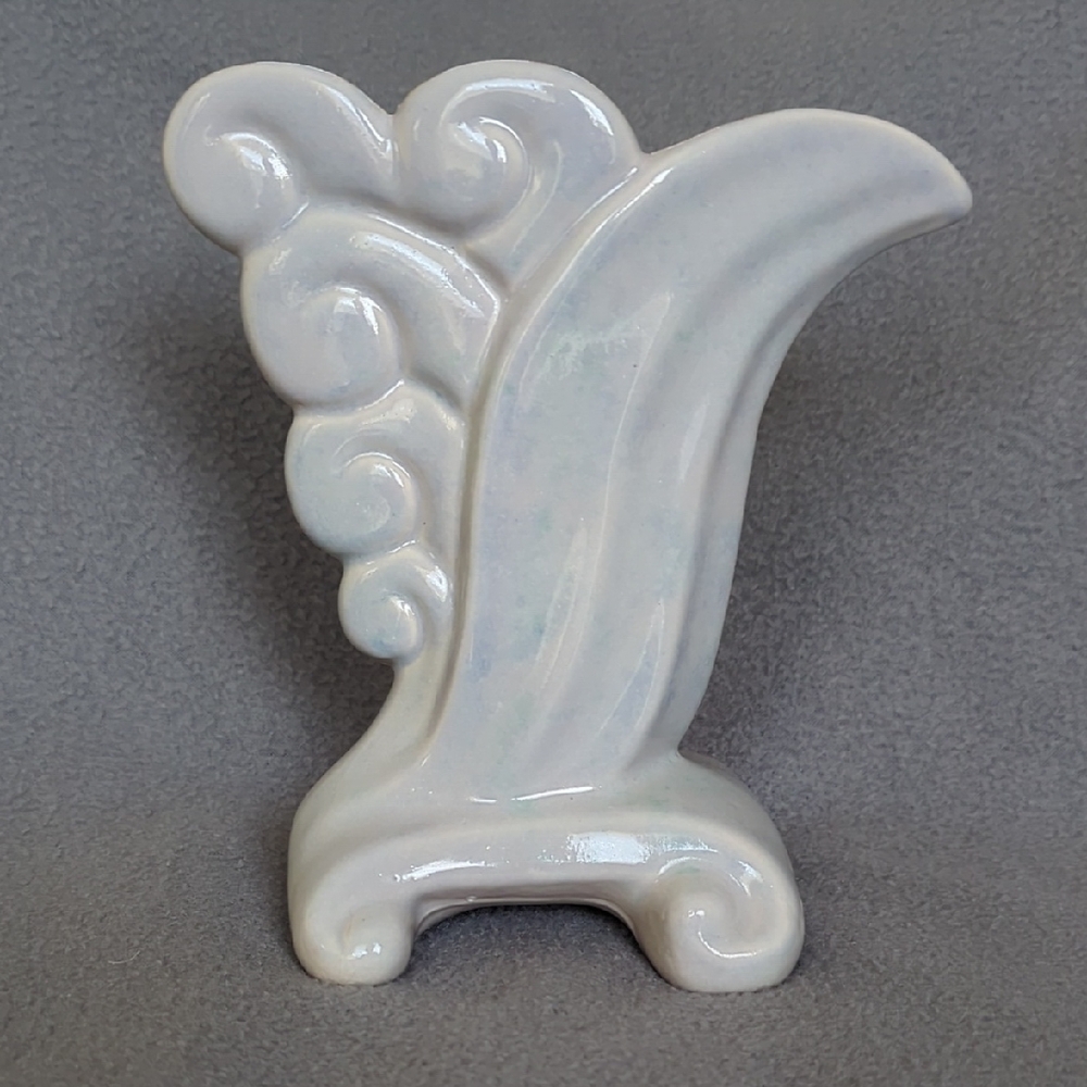 Gonder Pottery Wave Design Vase. E-4 Mid Century Modern